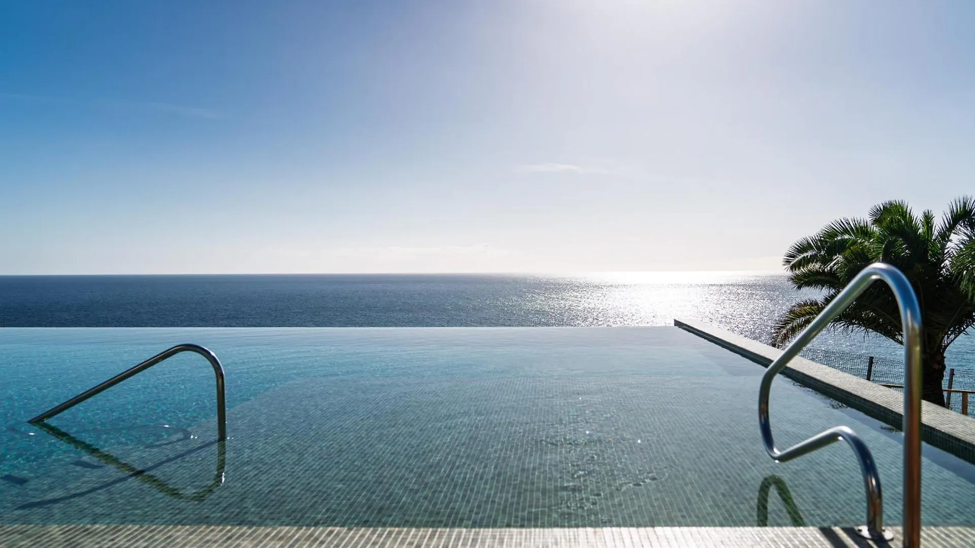 Acqua Residence I By An Island Apart 丰沙尔 公寓